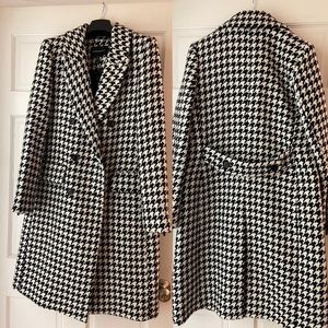 BCBGMAXAZRIA Double Breasted Houndstooth Wool Coat